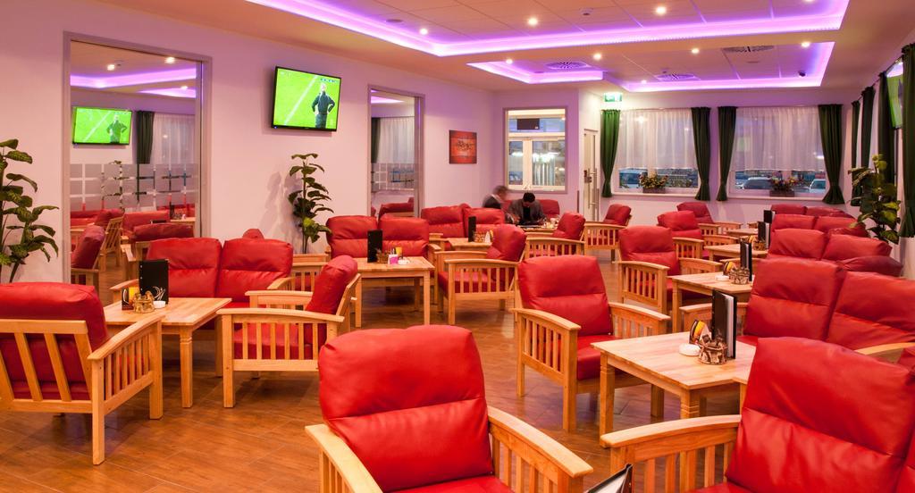 Winrooms "Hotel&Appartement" Wiener Neustadt Ngoại thất bức ảnh