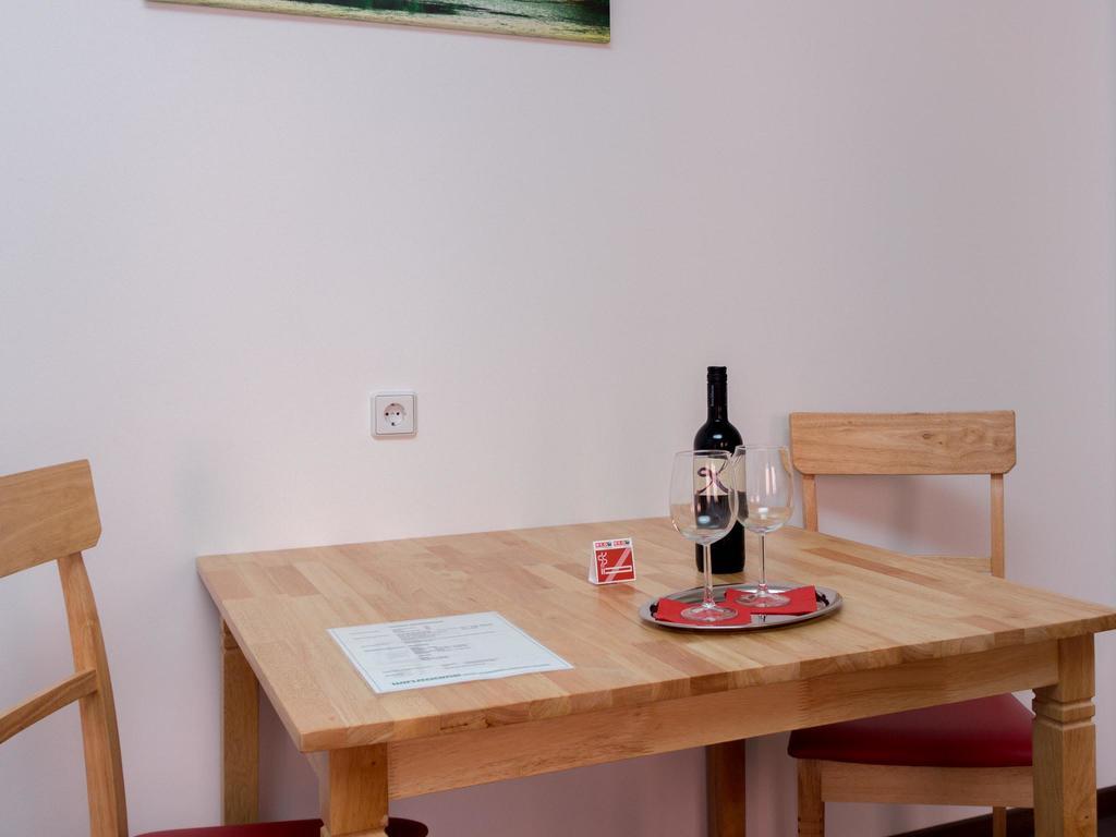 Winrooms "Hotel&Appartement" Wiener Neustadt Ngoại thất bức ảnh