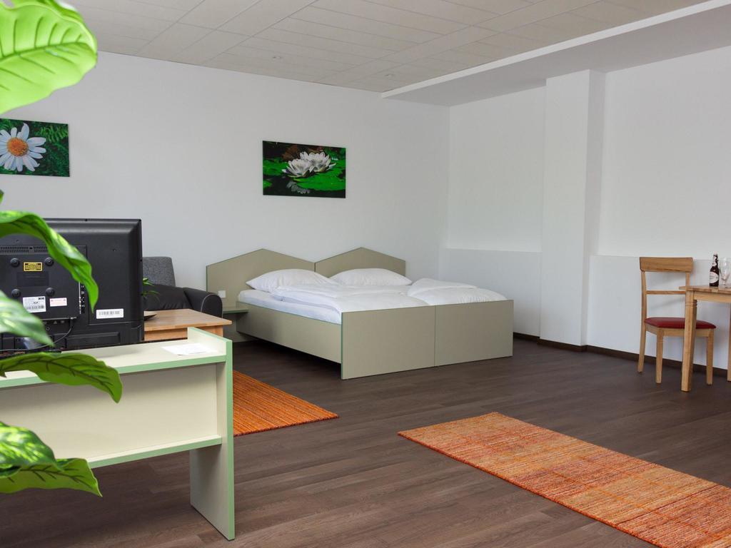 Winrooms "Hotel&Appartement" Wiener Neustadt Ngoại thất bức ảnh