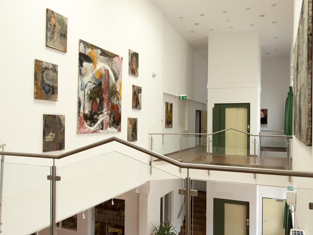Winrooms "Hotel&Appartement" Wiener Neustadt Ngoại thất bức ảnh