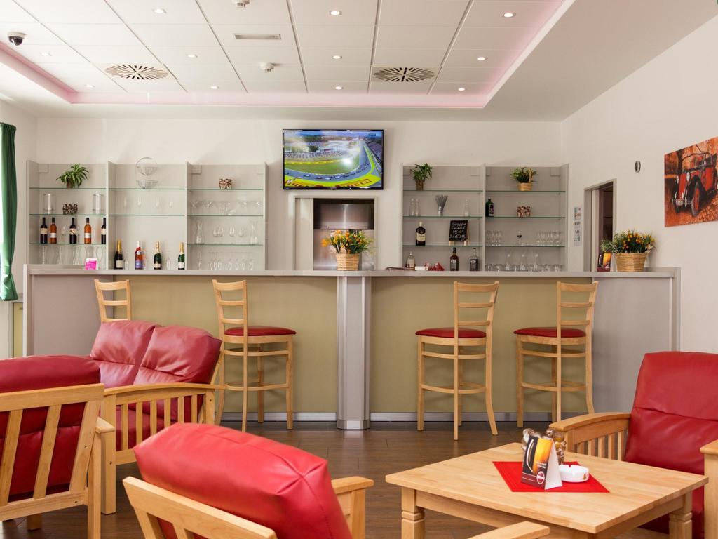 Winrooms "Hotel&Appartement" Wiener Neustadt Ngoại thất bức ảnh