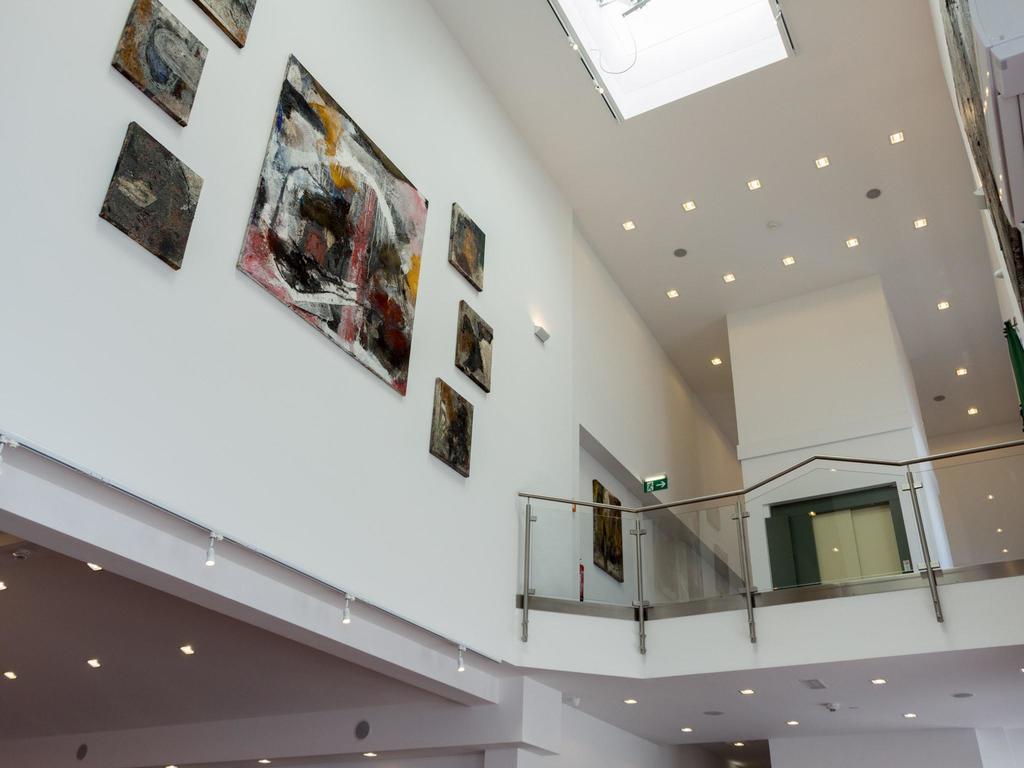 Winrooms "Hotel&Appartement" Wiener Neustadt Ngoại thất bức ảnh