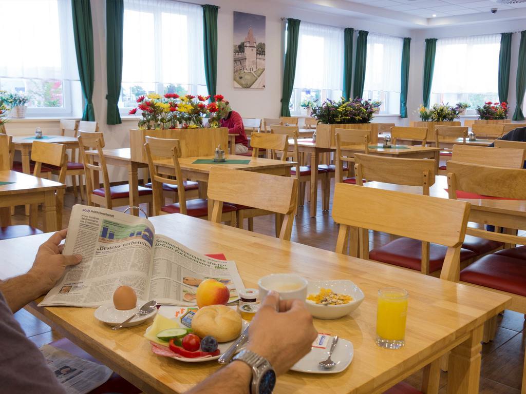 Winrooms "Hotel&Appartement" Wiener Neustadt Ngoại thất bức ảnh