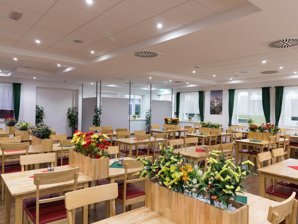 Winrooms "Hotel&Appartement" Wiener Neustadt Ngoại thất bức ảnh